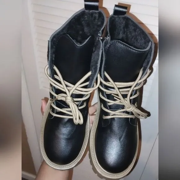 Ladies combat boots sz 8