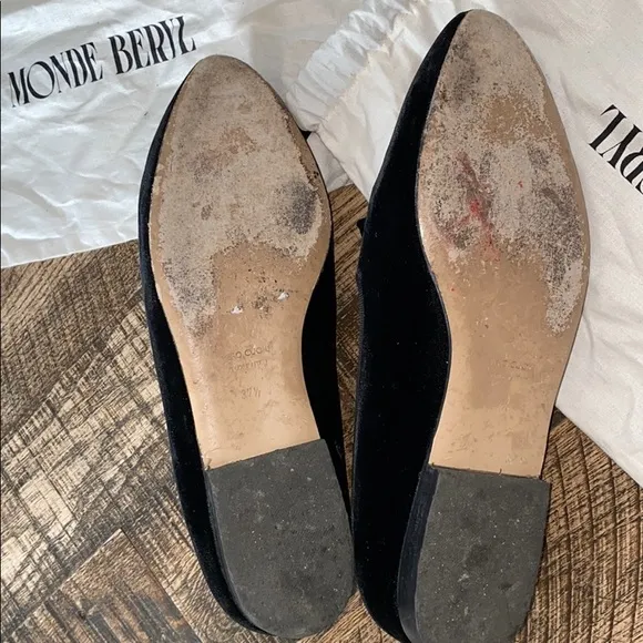 Le Monde Beryl Venetian Slipper Black Velvet