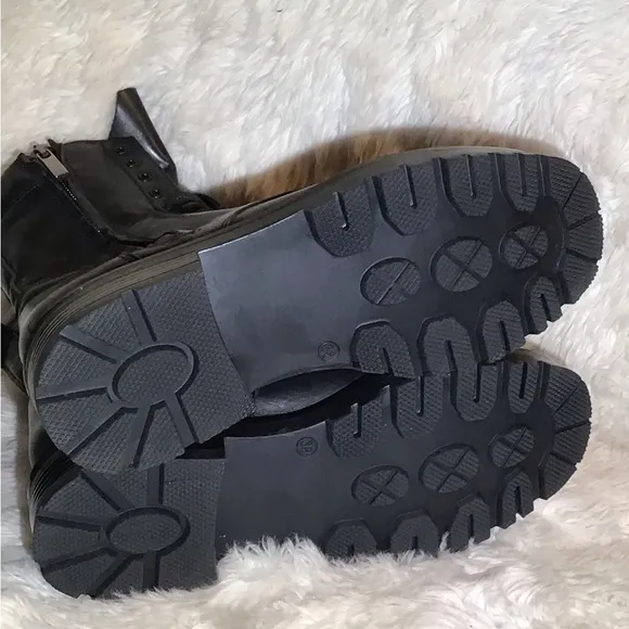 L’idea by Lori black leather lace up boots size 8