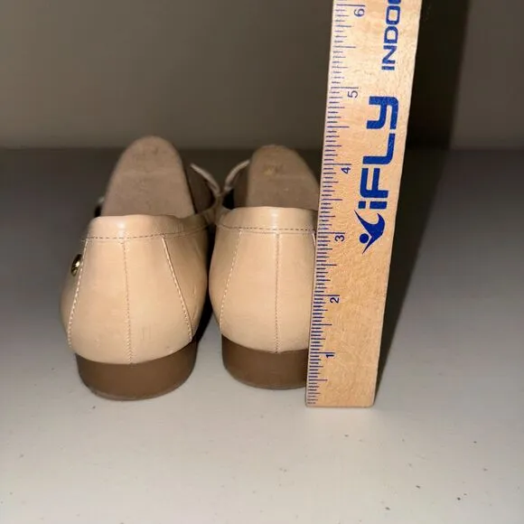 Life Stride Shoes Women's 8.5 Beige Slip On Loafers Soft Comfort Insole Work