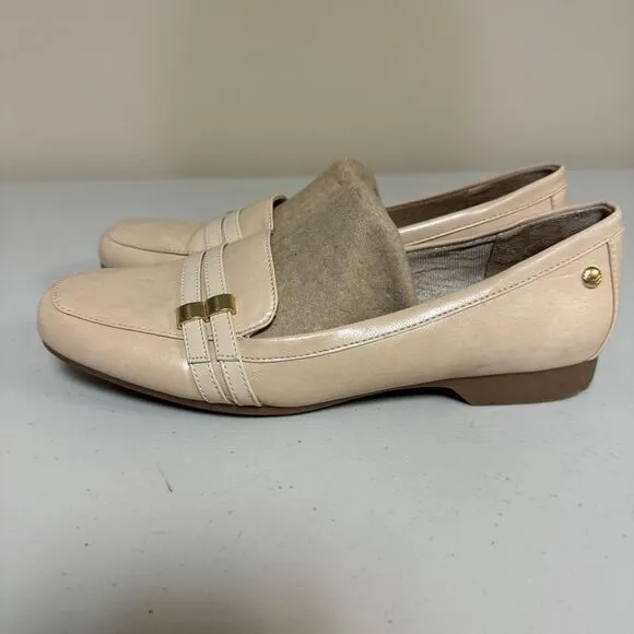 Life Stride Shoes Women's 8.5 Beige Slip On Loafers Soft Comfort Insole Work