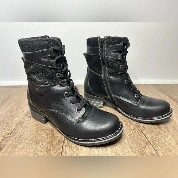 LIKE NEW!! Dromedaris’ Kara Print’ Boots Women’s Size 41 EU/10.5 US