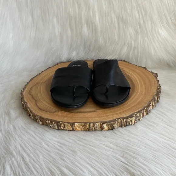 LIKE NEW Eileen Fisher edge washed black leather slide sandals