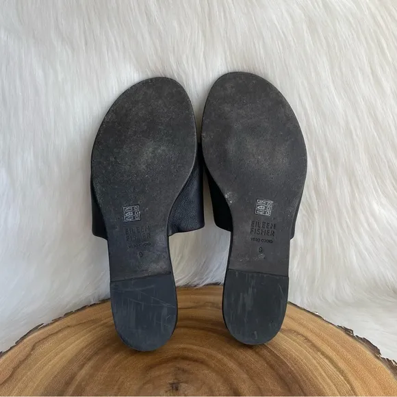 LIKE NEW Eileen Fisher edge washed black leather slide sandals