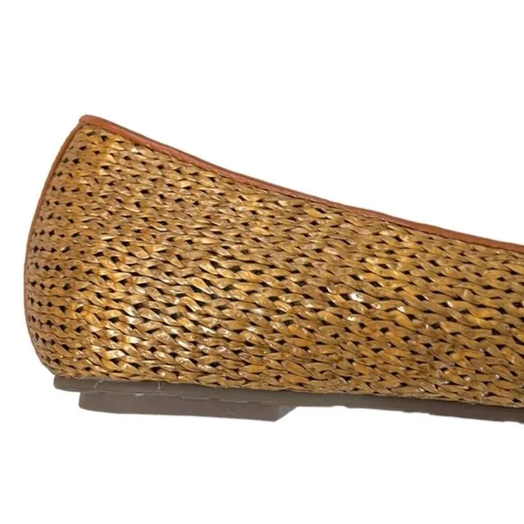 Like New Elaine Turner Wicker Bamboo Accent Flats Size 8.5