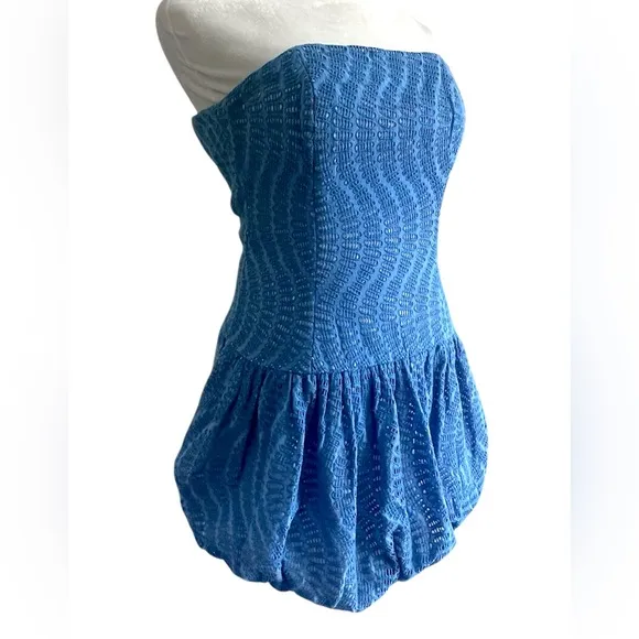 Lilly Pulitzer Worth Blue Emma Strapless Eyelet Bubble Dress Size 2 NWOT