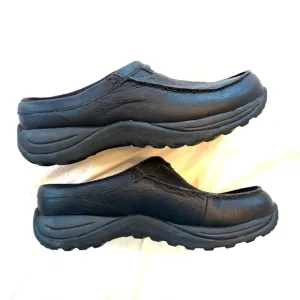 L.L. Bean Comfort Mocs Black Leather Slip on SZ 7 NWOT New without tags