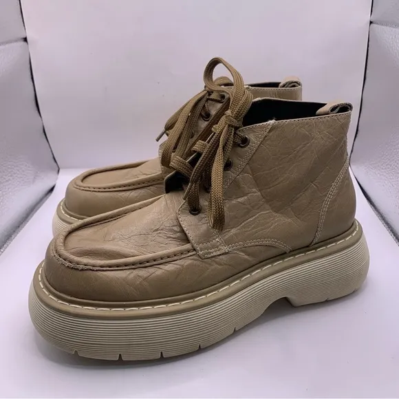 Lori’s MA’91 Women's taupe Leather Made In Italy Lace Up ankle boots 36 US 5.5-6