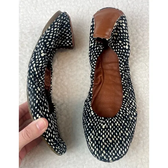 LUCKY BRAND • Black/White Dotted Emmie Ballet Flats