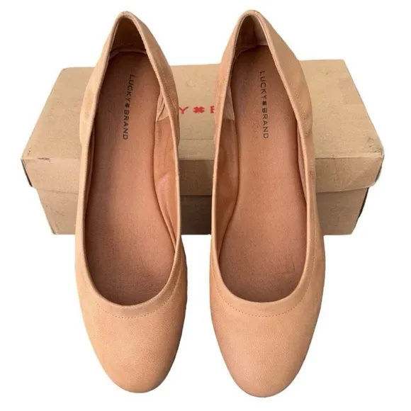 Lucky Brand Tan Flats with Classic Design Wimmie Light Brown Ballet Flats