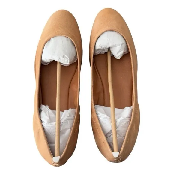 Lucky Brand Tan Flats with Classic Design Wimmie Light Brown Ballet Flats