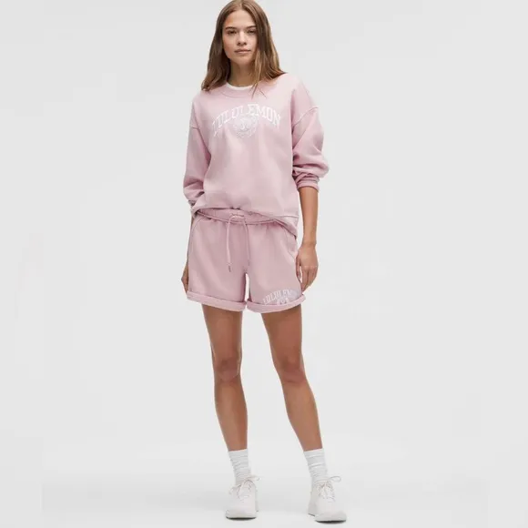 Lululemon Scuba Mid-Rise Oversized Short 7&quot; *GraphicPink HazeSize XXS