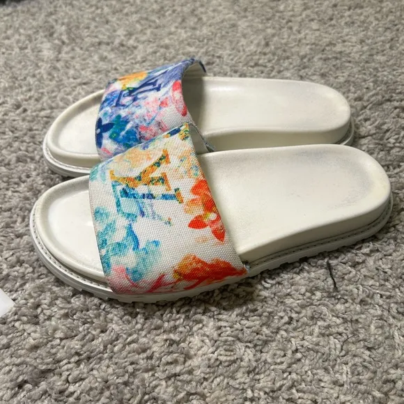 LV Summer Slides