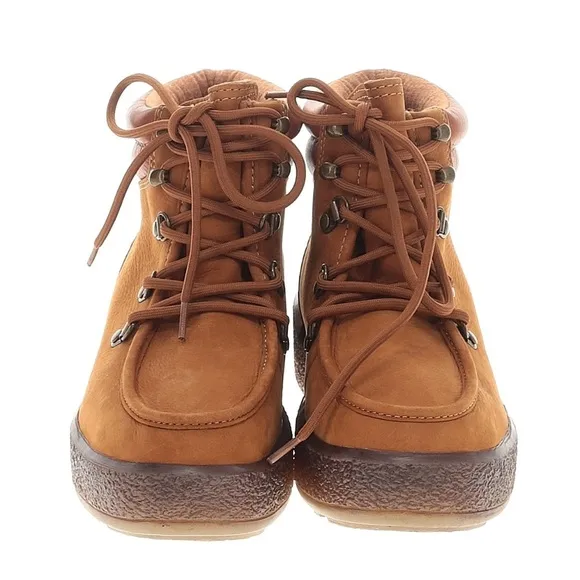 🔹Madewell The Carsen Boot
