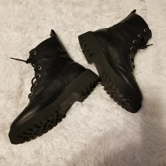 Madewell The Rayna Lace-Up Boots in Leather Women's Color Black Size 7