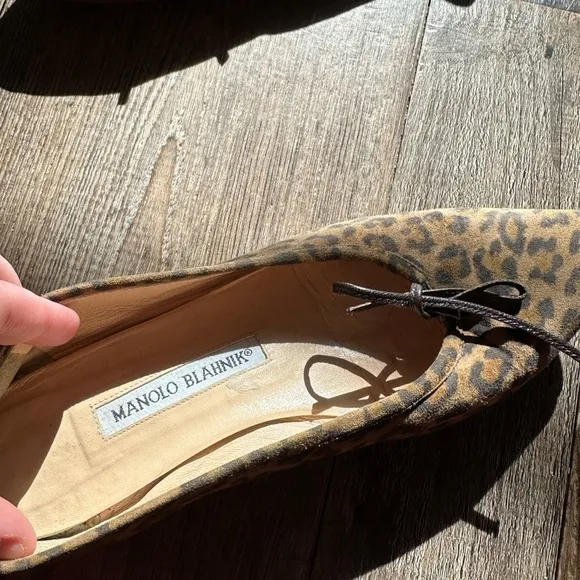 Manolo Blahnik Veralli Bow Animal Print Leopard Suede Ballet Flats Size 36.5