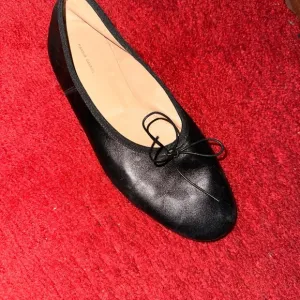 Mansur Gavriel Black Ballet Flats with Bow Detail