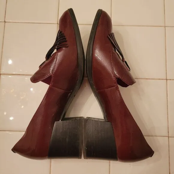 Marc Fisher Burgundy Leather Tassel Loafers 8M Twee Academia Preppy PHYLICIA