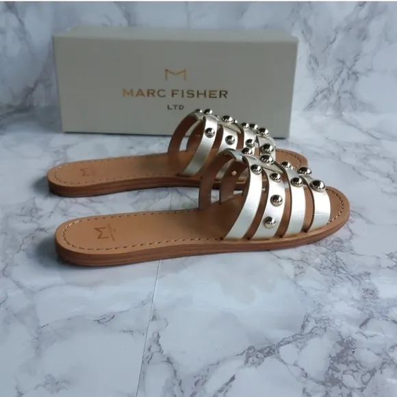 Marc Fisher Platinum Leather Pava Slide Sandal Size 8M