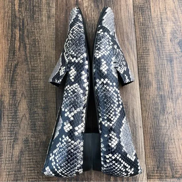 Marc Fisher Snakeskin Embossed Leather Loafer Pointy Toe Zurri Size 8 Gray Black