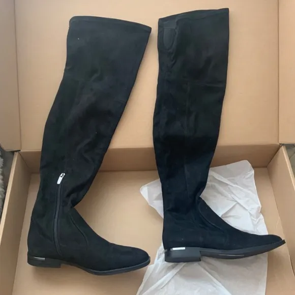 Marc Fisher Womans Renn Faux Suede Tall Over-The-Knee Boots low Heel Round Toe 8