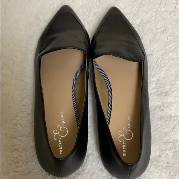Market &amp; Spruce Pointed Loafer Flat