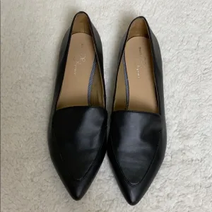 Market &amp; Spruce Pointed Loafer Flat