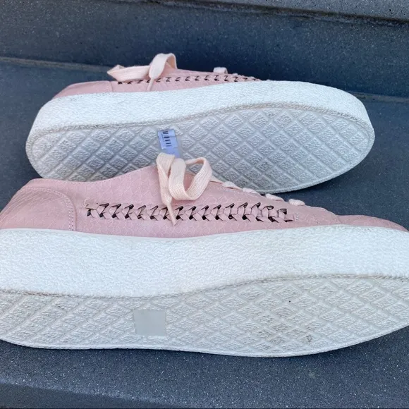 Matisse Leather Sneakers loafers low top Shoes Womens lace up pink 10 white NEW