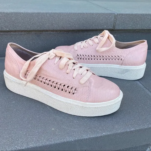 Matisse Leather Sneakers loafers low top Shoes Womens lace up pink 10 white NEW