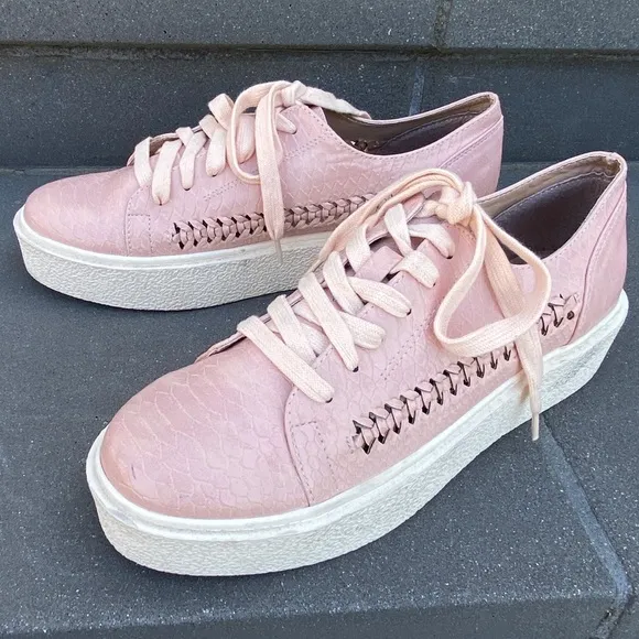 Matisse Leather Sneakers loafers low top Shoes Womens lace up pink 10 white NEW