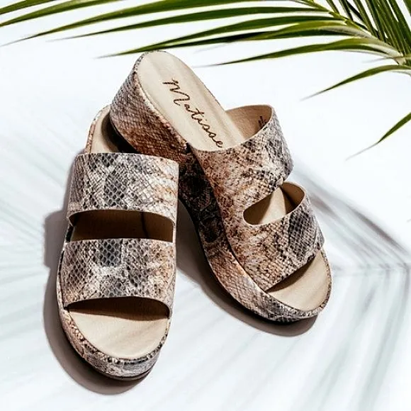 MATISSE Snakeskin Animal Print Double Band Wedge Platform Sandals NWOT