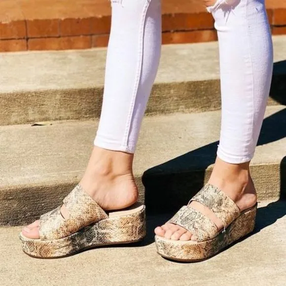 MATISSE Snakeskin Animal Print Double Band Wedge Platform Sandals NWOT