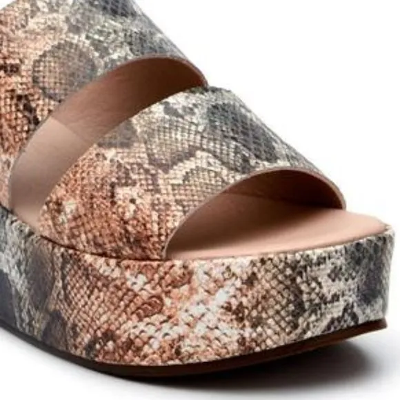 MATISSE Snakeskin Animal Print Double Band Wedge Platform Sandals NWOT