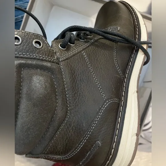 Mens brown leather boots with fleece 8.5