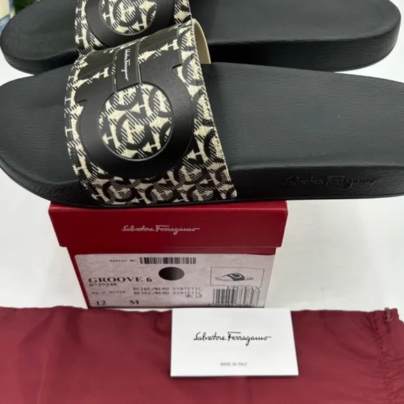 Men’s Salvatore Ferragamo groove pool slides Black and Beige Slides. Size 12