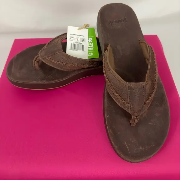 Men’s Sanuk Cosmic Yoga Mat LX Flip-Flops -Dark Brown Size 9 New with ta…