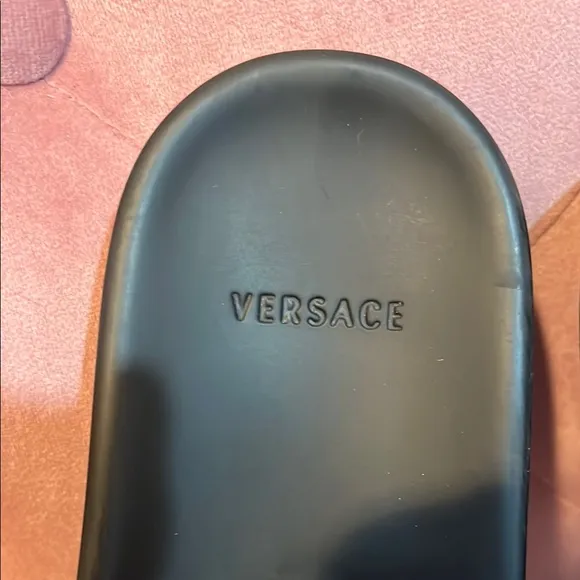 MEN’S VERSACE BLACK SLIDES