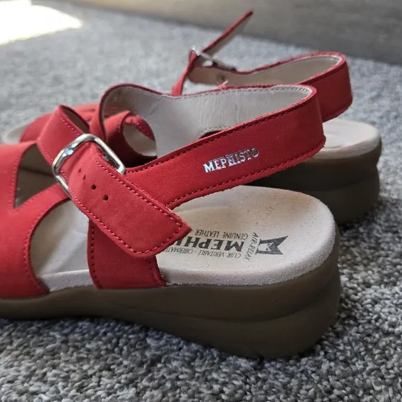 Mephisto Eva Scarlet Women's Red Sandals NEW size EU 37 (US 6.5-7)