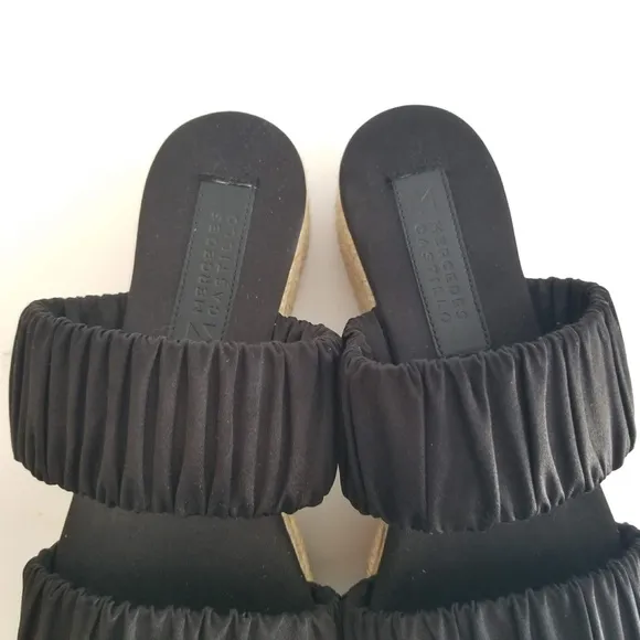 Mercedes Castillo Yolanda Slides Womens Sz 8.5 Black Satin Platform Sandals