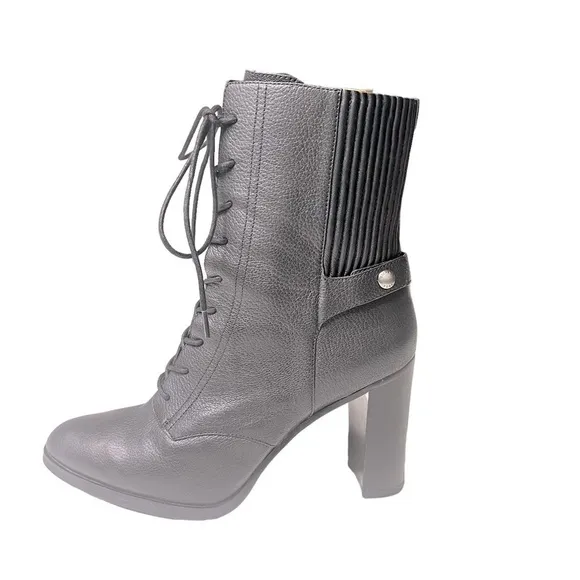 Michael Kors Carrigan Tumble lace up boots Size 11