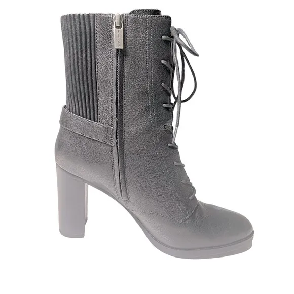 Michael Kors Carrigan Tumble lace up boots Size 11