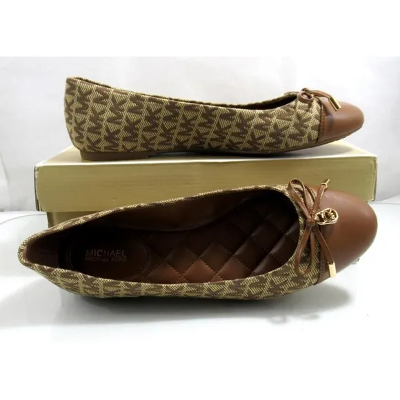 Michael Kors Melody Toe Cap Bow Ballet Flat Shoes MK Logo Beige / Ebony Size 8
