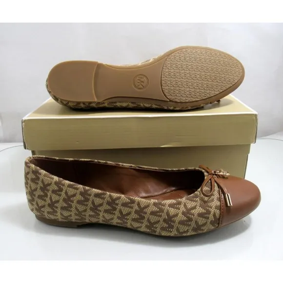 Michael Kors Melody Toe Cap Bow Ballet Flat Shoes MK Logo Beige / Ebony Size 8