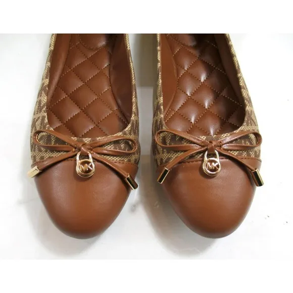 Michael Kors Melody Toe Cap Bow Ballet Flat Shoes MK Logo Beige / Ebony Size 8