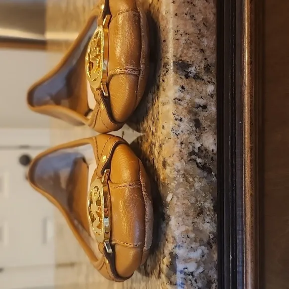 Michael Kors Tan Flats with Gold Emblem