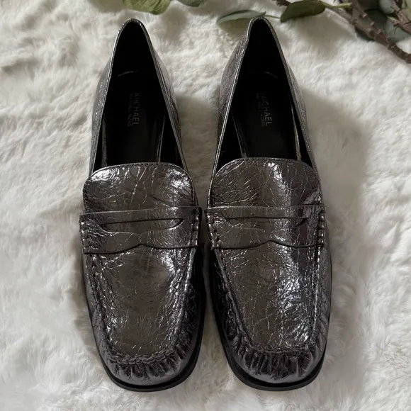 MICHAEL MICHAEL KORS 10 NEW Carlson Crackled Patent Leather Penny Loafers