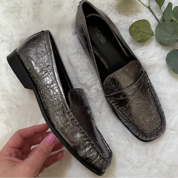 MICHAEL MICHAEL KORS 10 NEW Carlson Crackled Patent Leather Penny Loafers