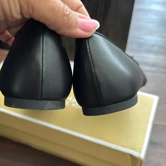 MICHAEL Michael Kors NWT Black Leather Nori Flex Flats with Bow Silver Detail