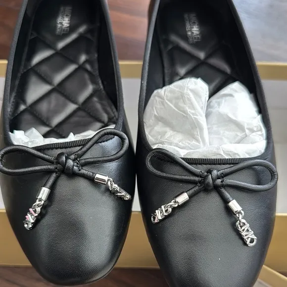 MICHAEL Michael Kors NWT Black Leather Nori Flex Flats with Bow Silver Detail