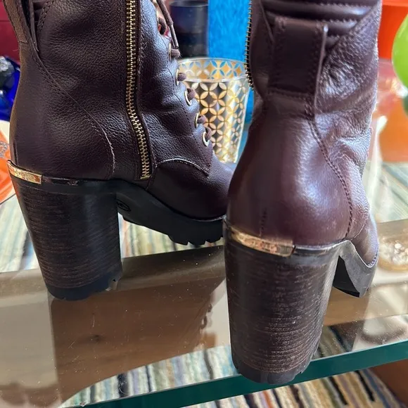 MICHAEL MK Lace up  Leather Boots